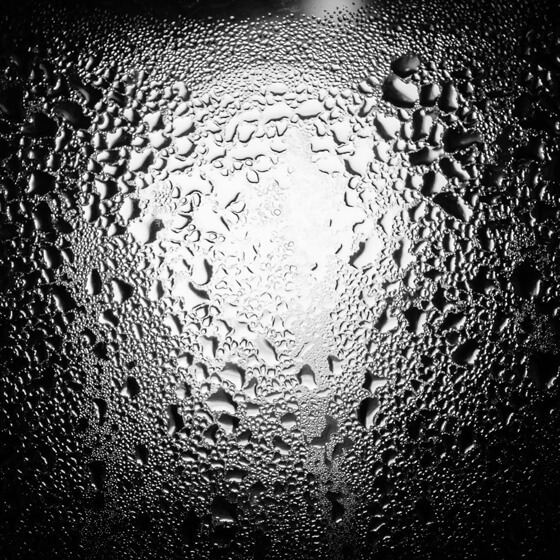 Dropscape I – Licht im Tropfenmeer